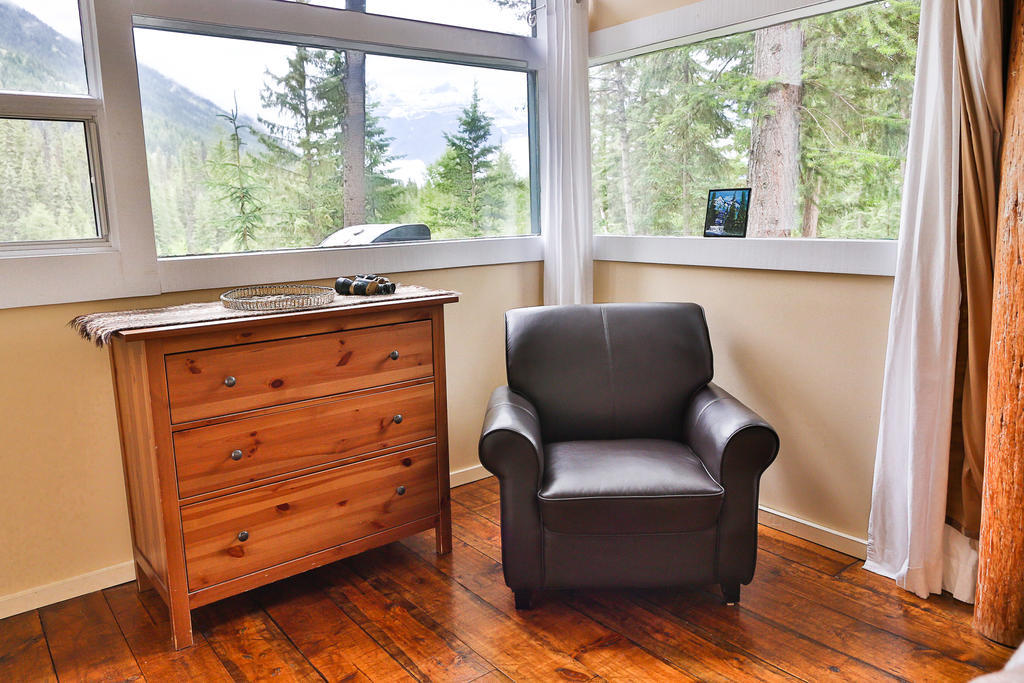 Mountain River Lodge Mount Robson Room photo